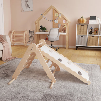 Mamoi Kletterdreieck mit Rutsche und Rampe in modernem Kinderzimmer
