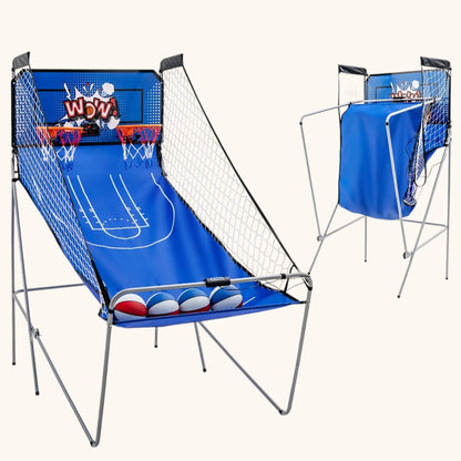 Blaues Arcade Basketballspiel mit Anzeige und Baellen